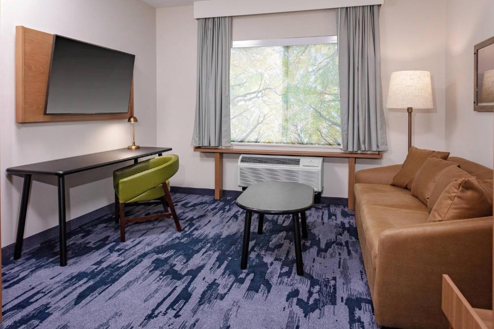 King Suite with Sofa Bed interior